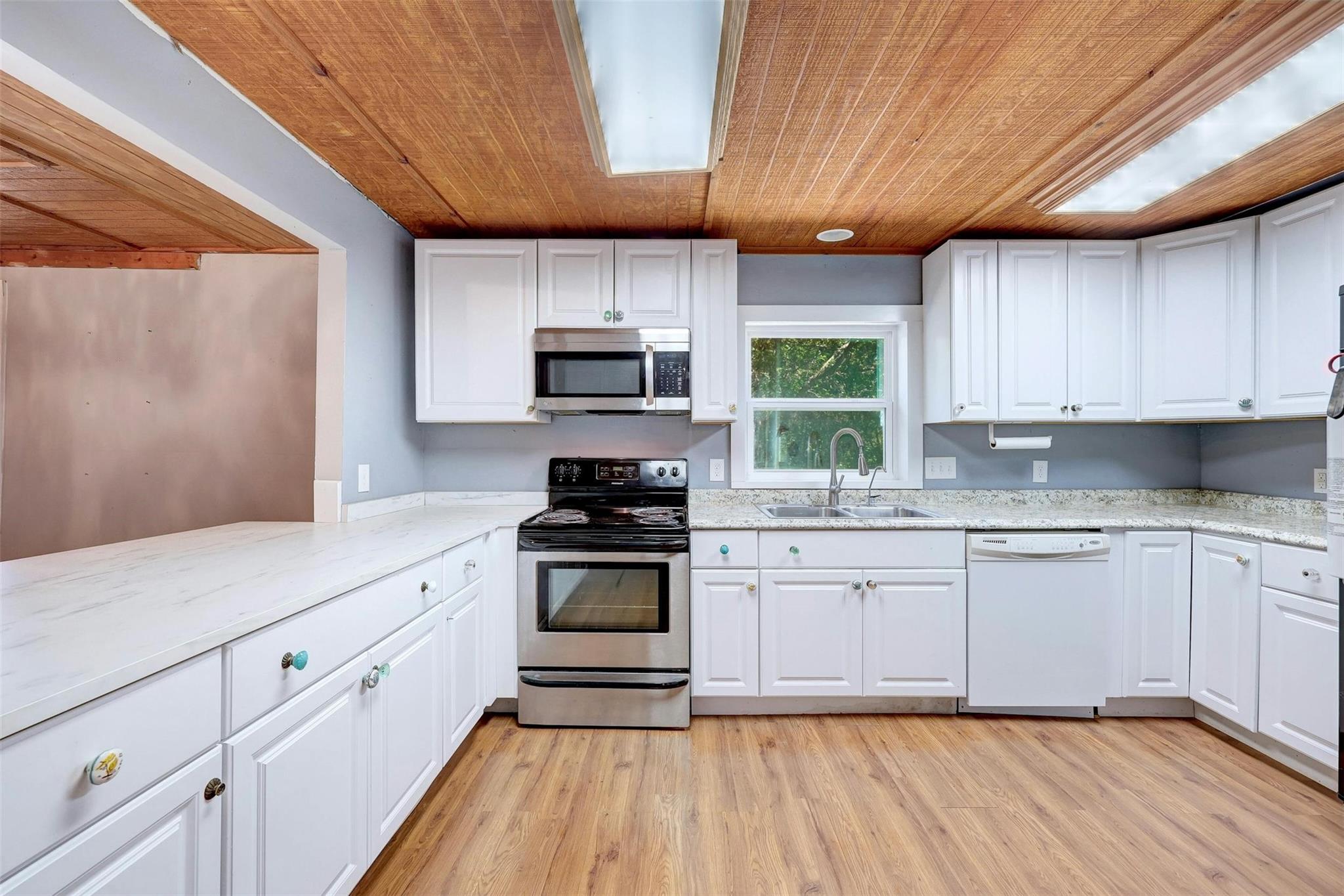 14221 Fm-2769 Rd Property Photo 26