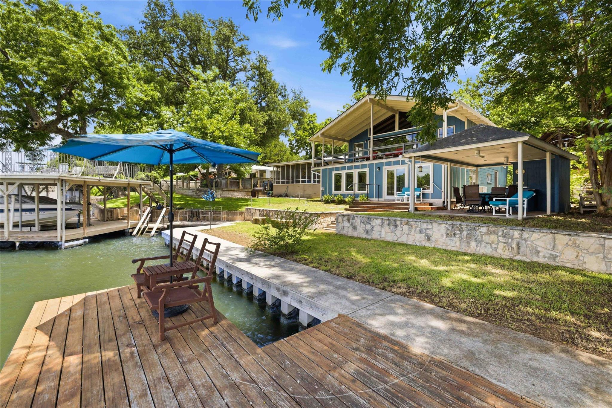 1308 Lakeside Dr Property Photo 4
