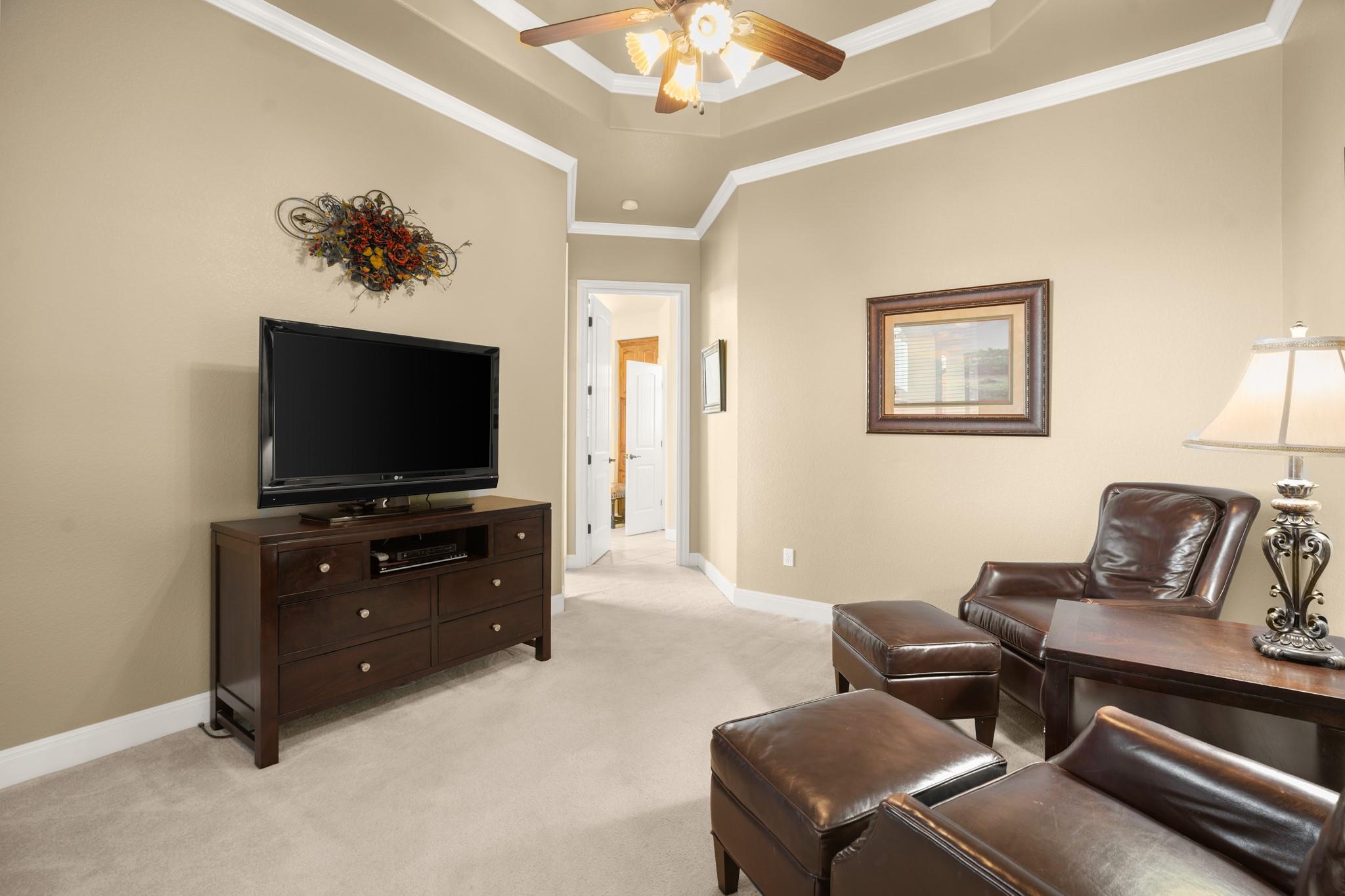 1355 Borchert Loop Property Photo 27
