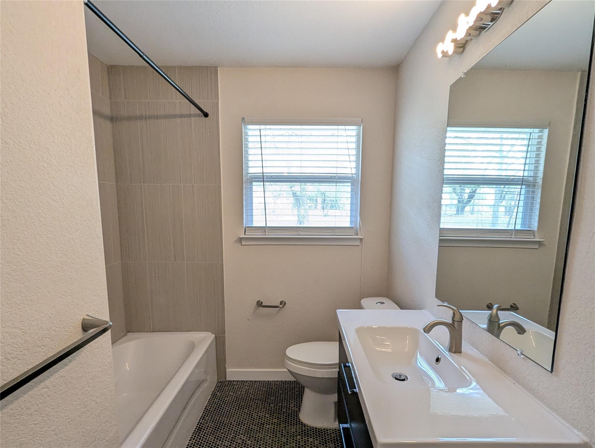 11308 Hilltop St Property Photo 17