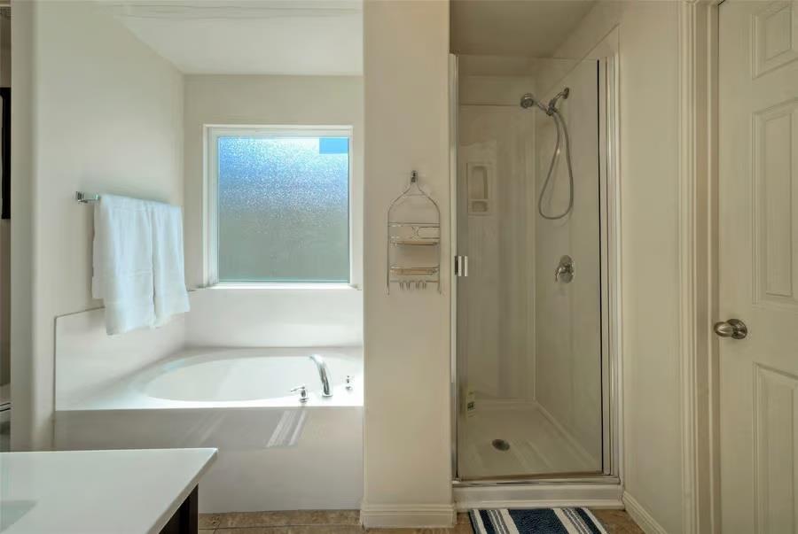 18312 Mammoth Cave Blvd Property Photo 8