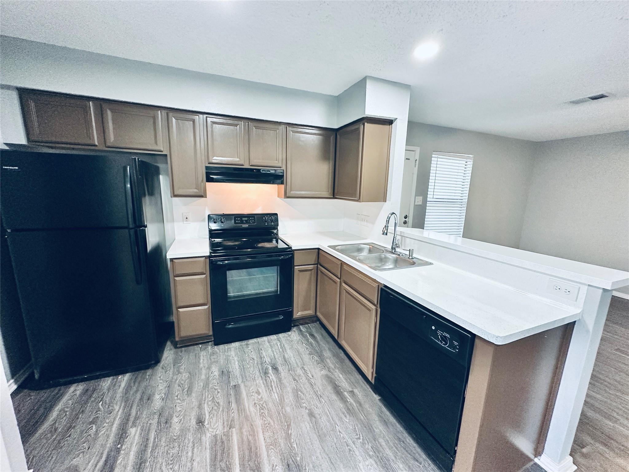 5507 Rose Hill Cir #b Property Photo 7