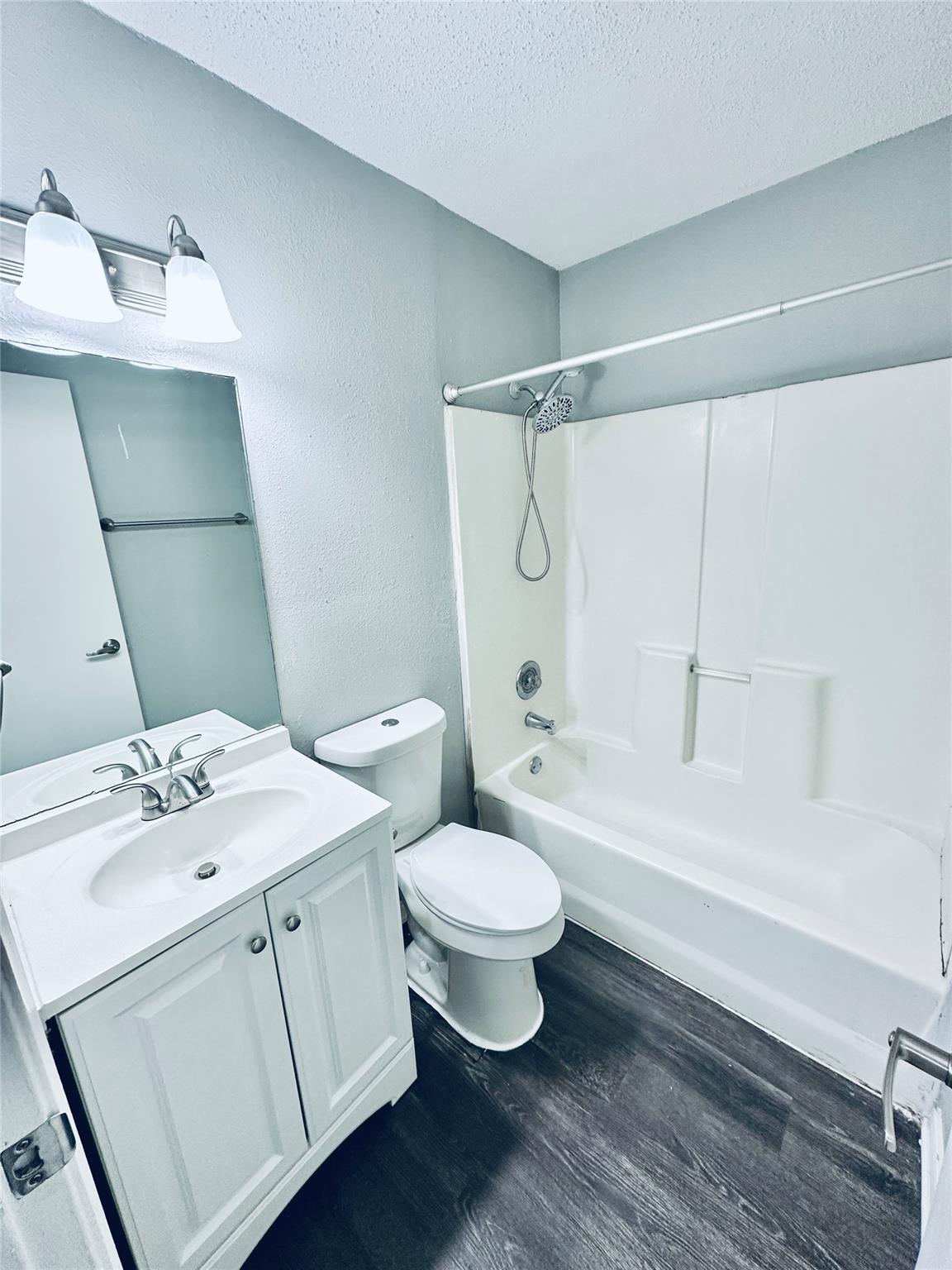 5507 Rose Hill Cir #b Property Photo 17