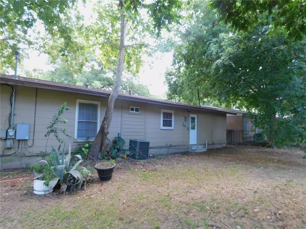 1400 Berkshire Dr Property Photo 16