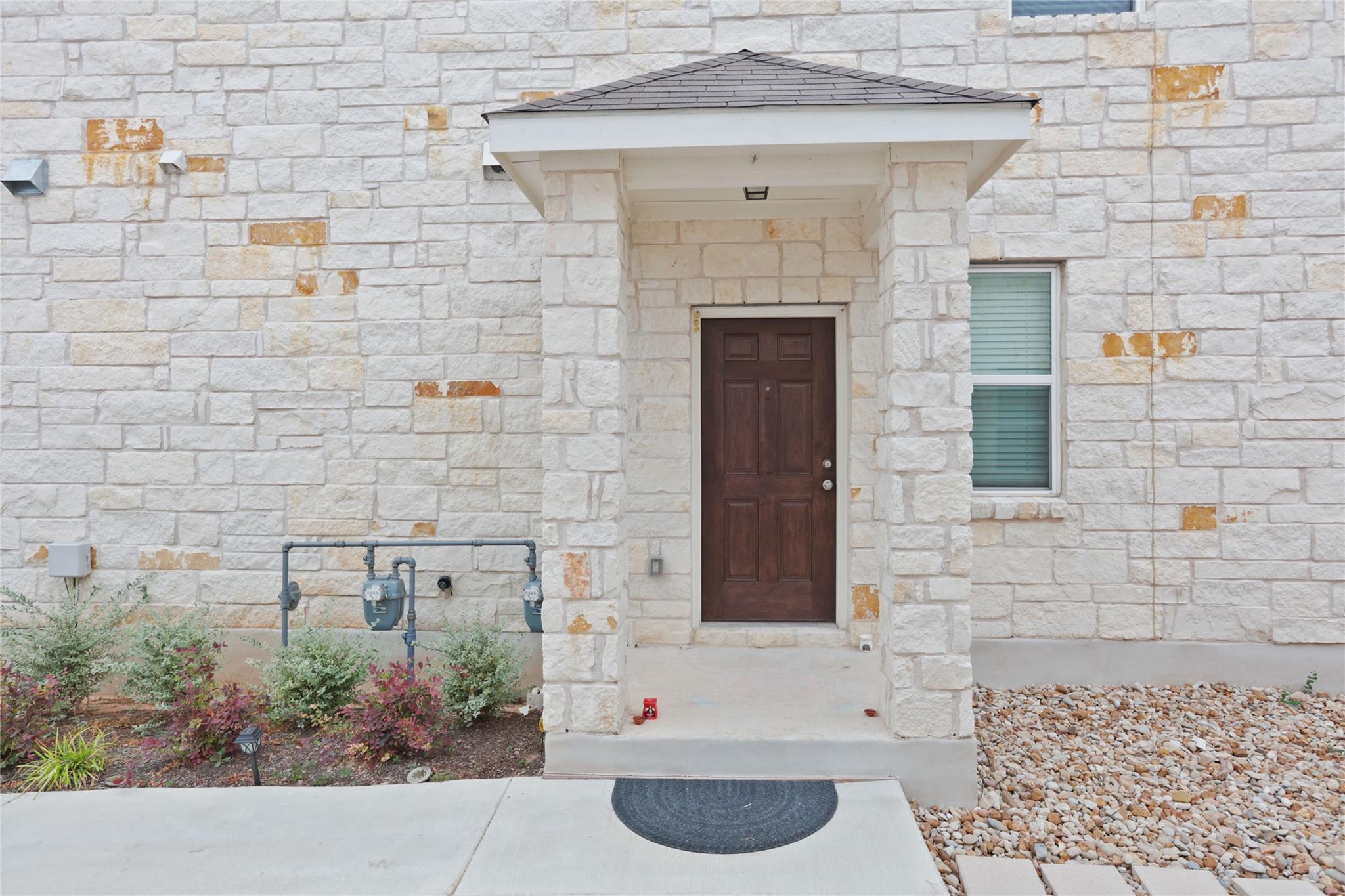 1519 Fenton Hill Dr Property Photo 3