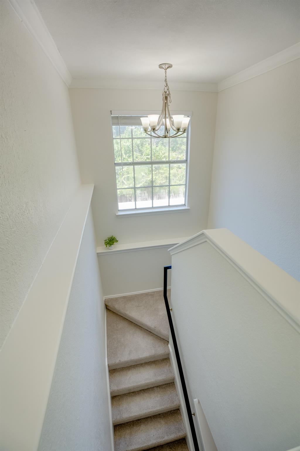 1705 Oakmont Ln Property Photo 12