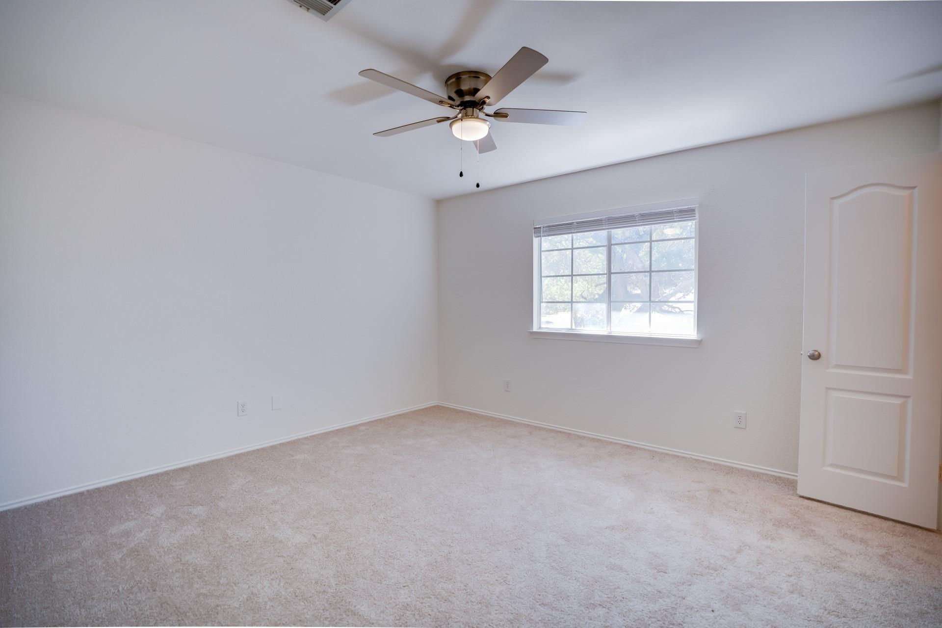 1705 Oakmont Ln Property Photo 21