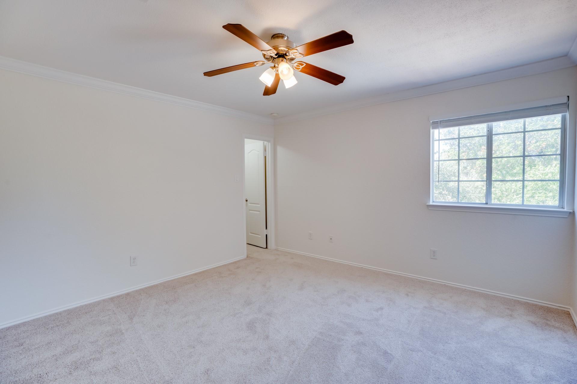 1705 Oakmont Ln Property Photo 23