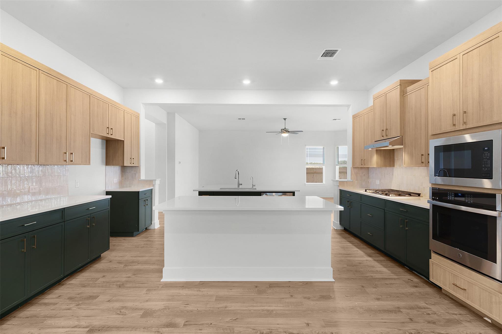 1820 Willow Bean Dr Property Photo 10