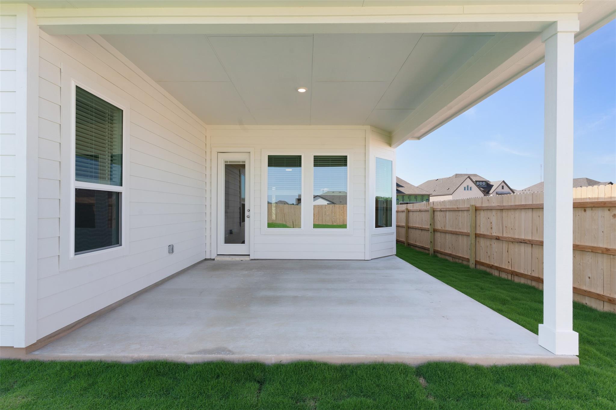 1820 Willow Bean Dr Property Photo 19