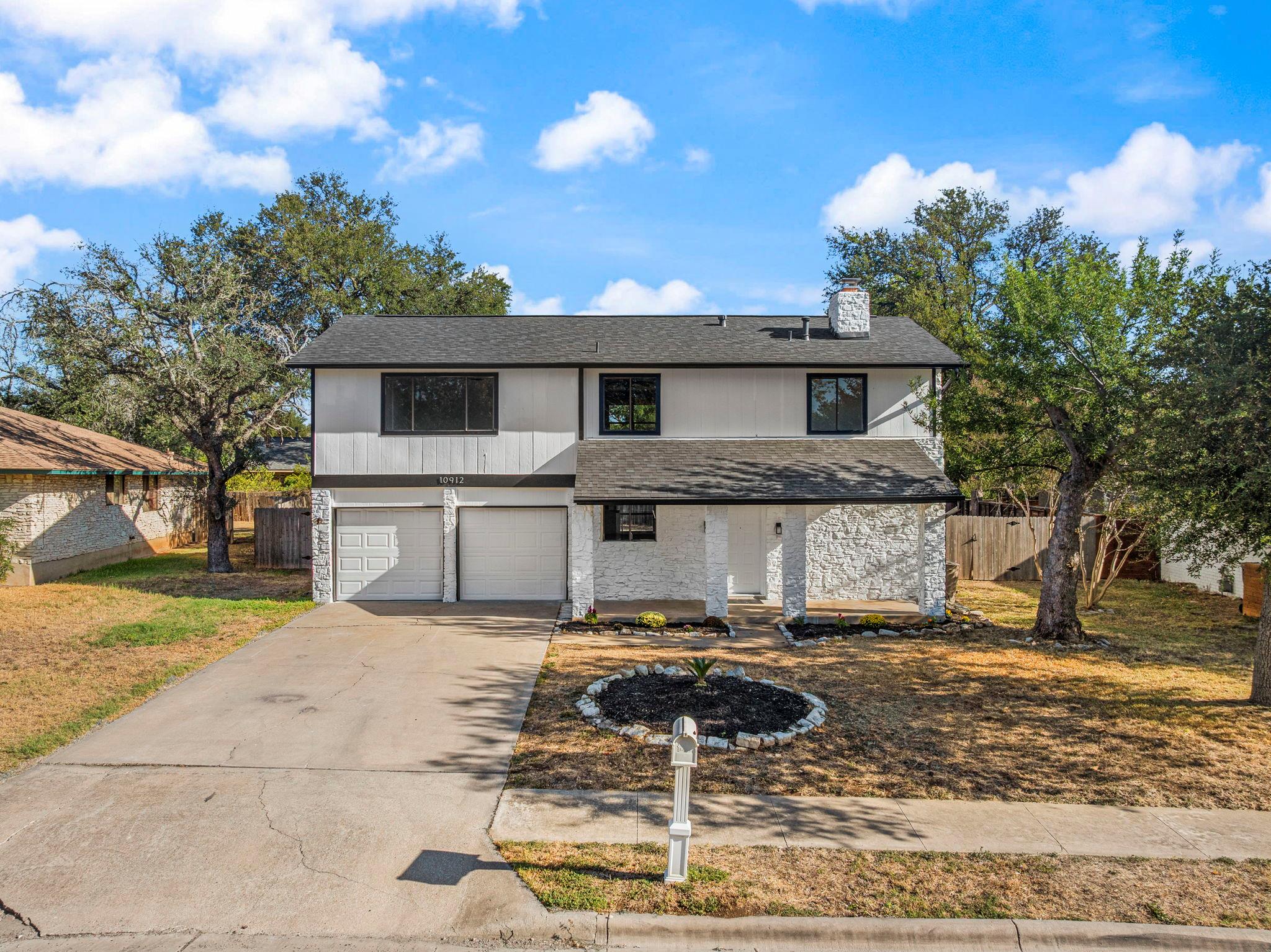 10912 Hillside Oak Ln Property Photo 2