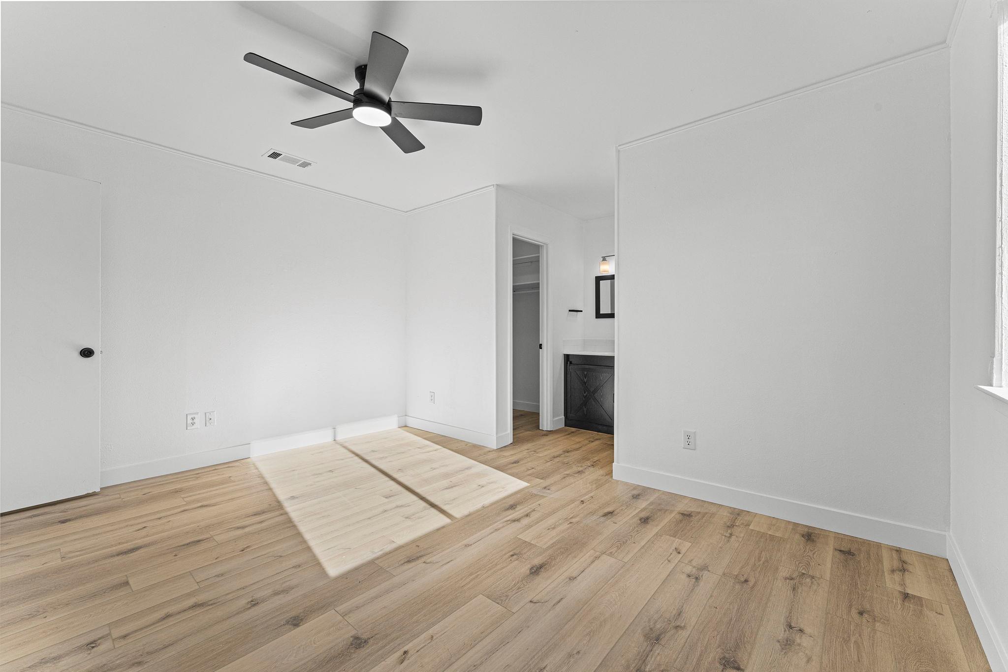 10912 Hillside Oak Ln Property Photo 12