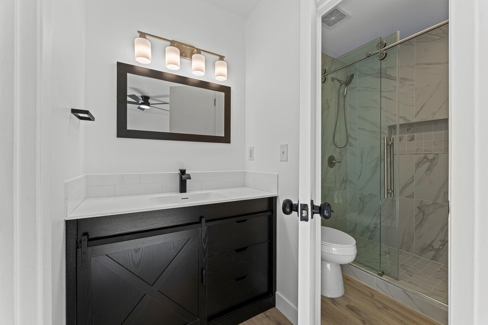 10912 Hillside Oak Ln Property Photo 14