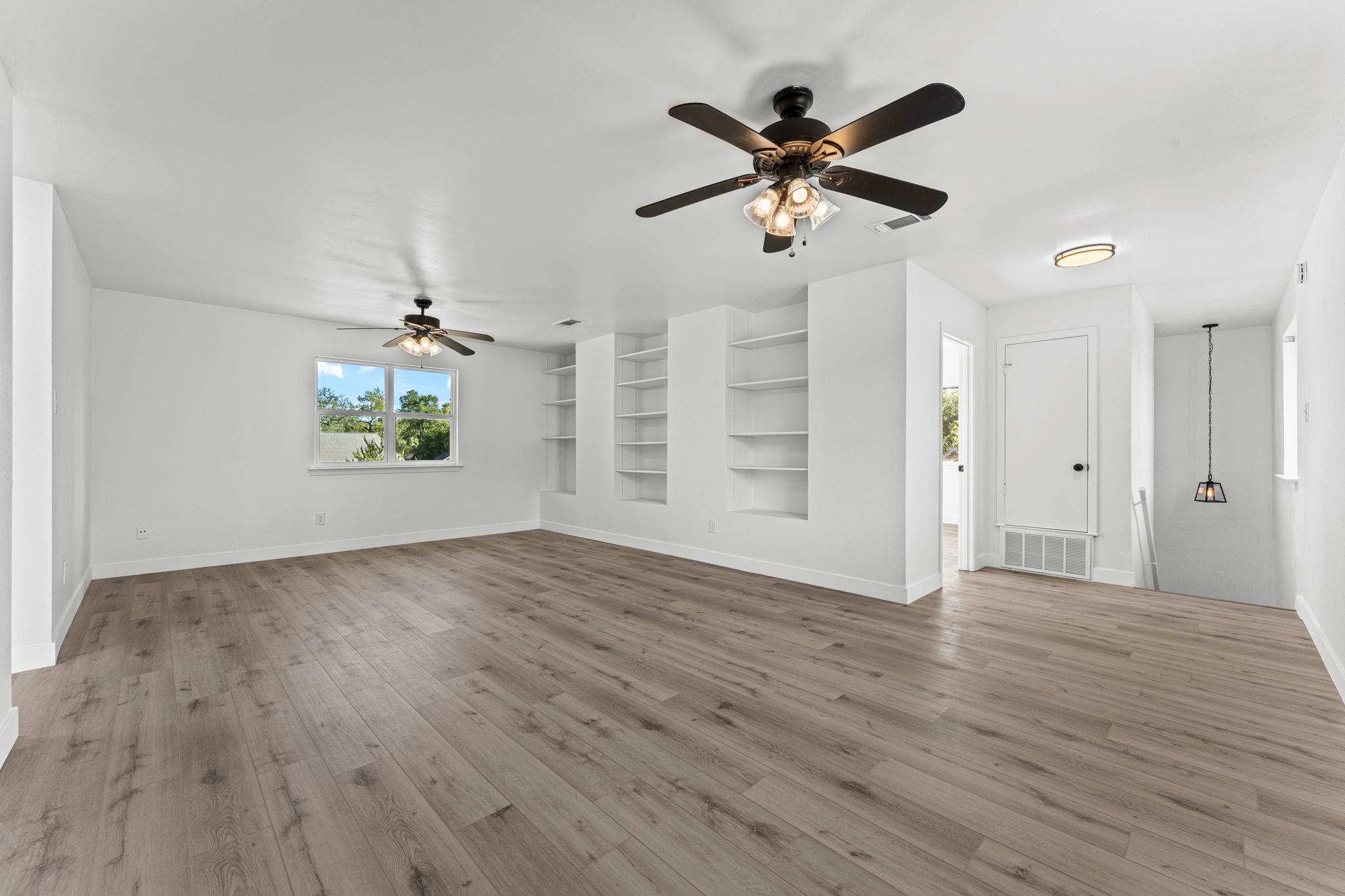 10912 Hillside Oak Ln Property Photo 16