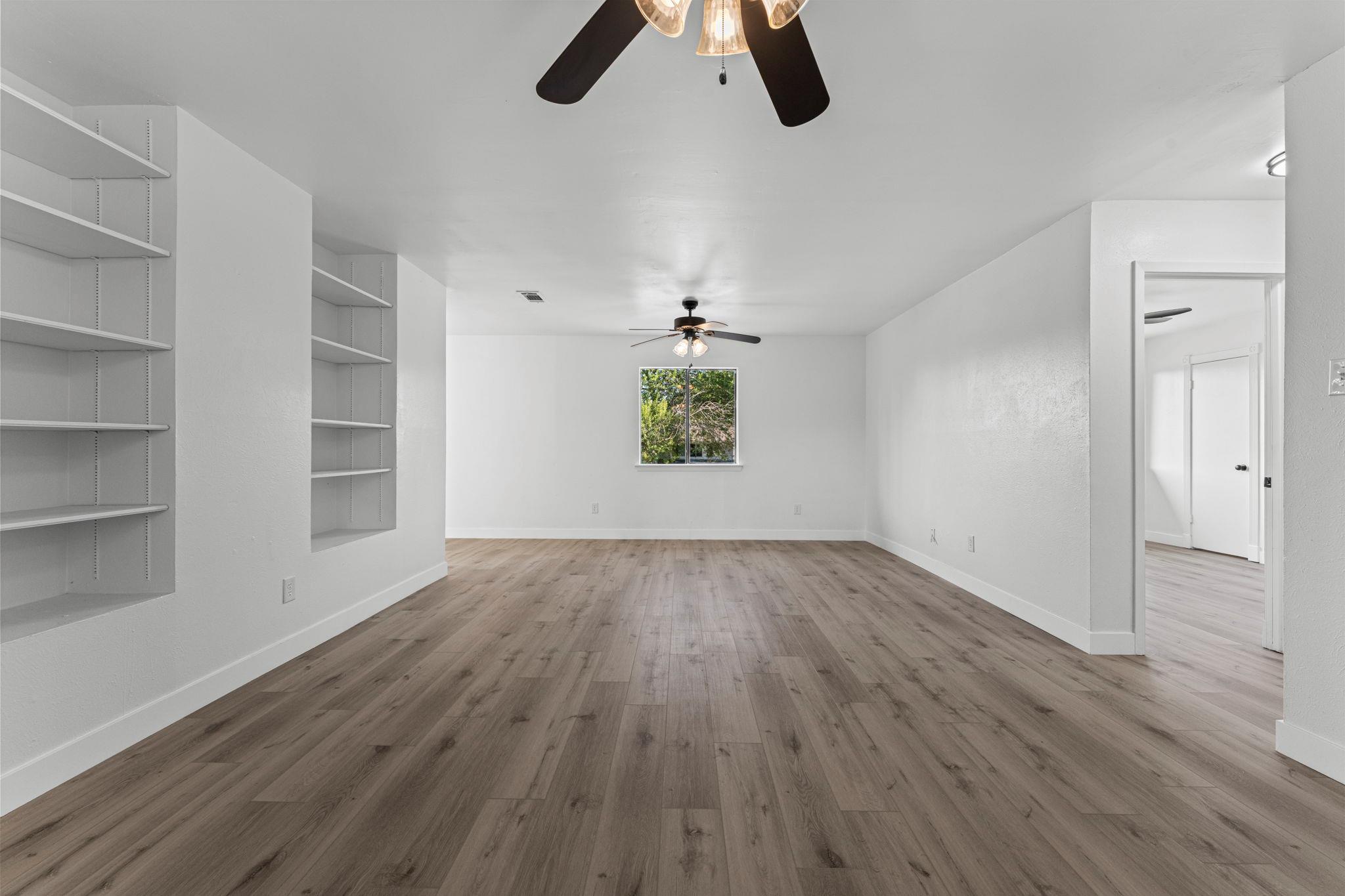 10912 Hillside Oak Ln Property Photo 18