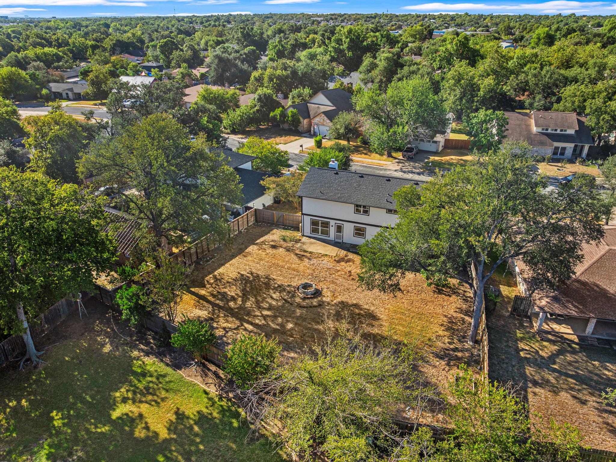 10912 Hillside Oak Ln Property Photo 24