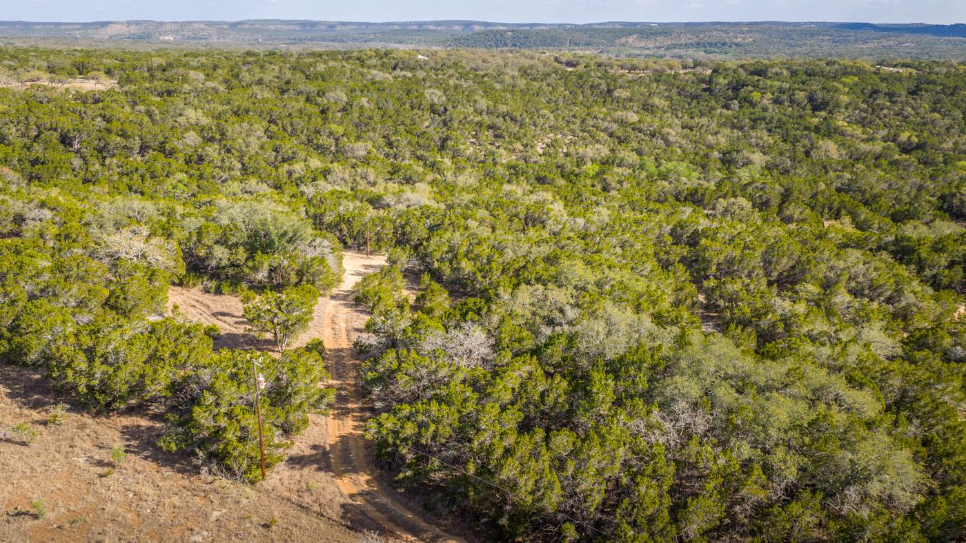 220 Estates Rd Property Photo 20