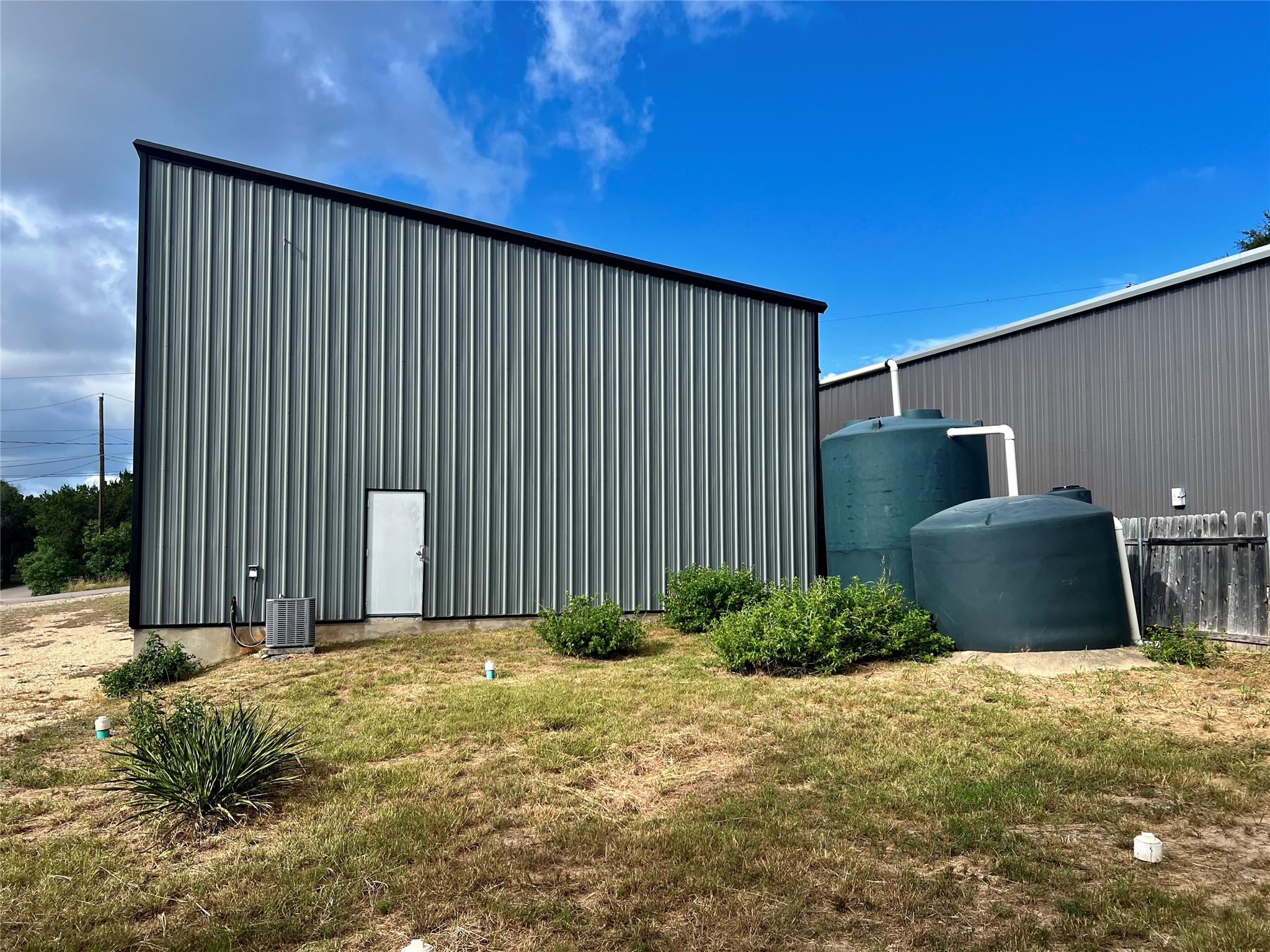 15014 Iowa St Property Photo 3