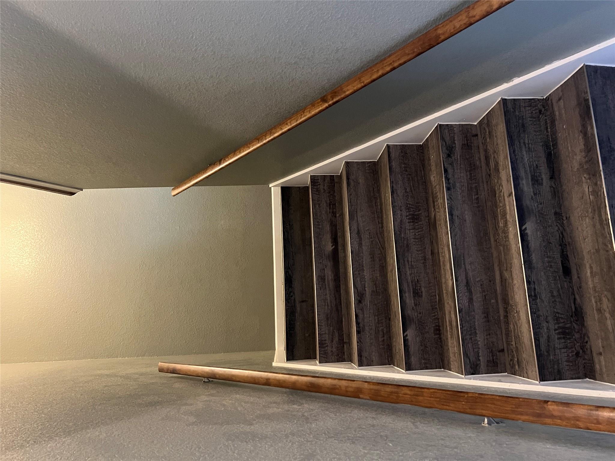15014 Iowa St Property Photo 16