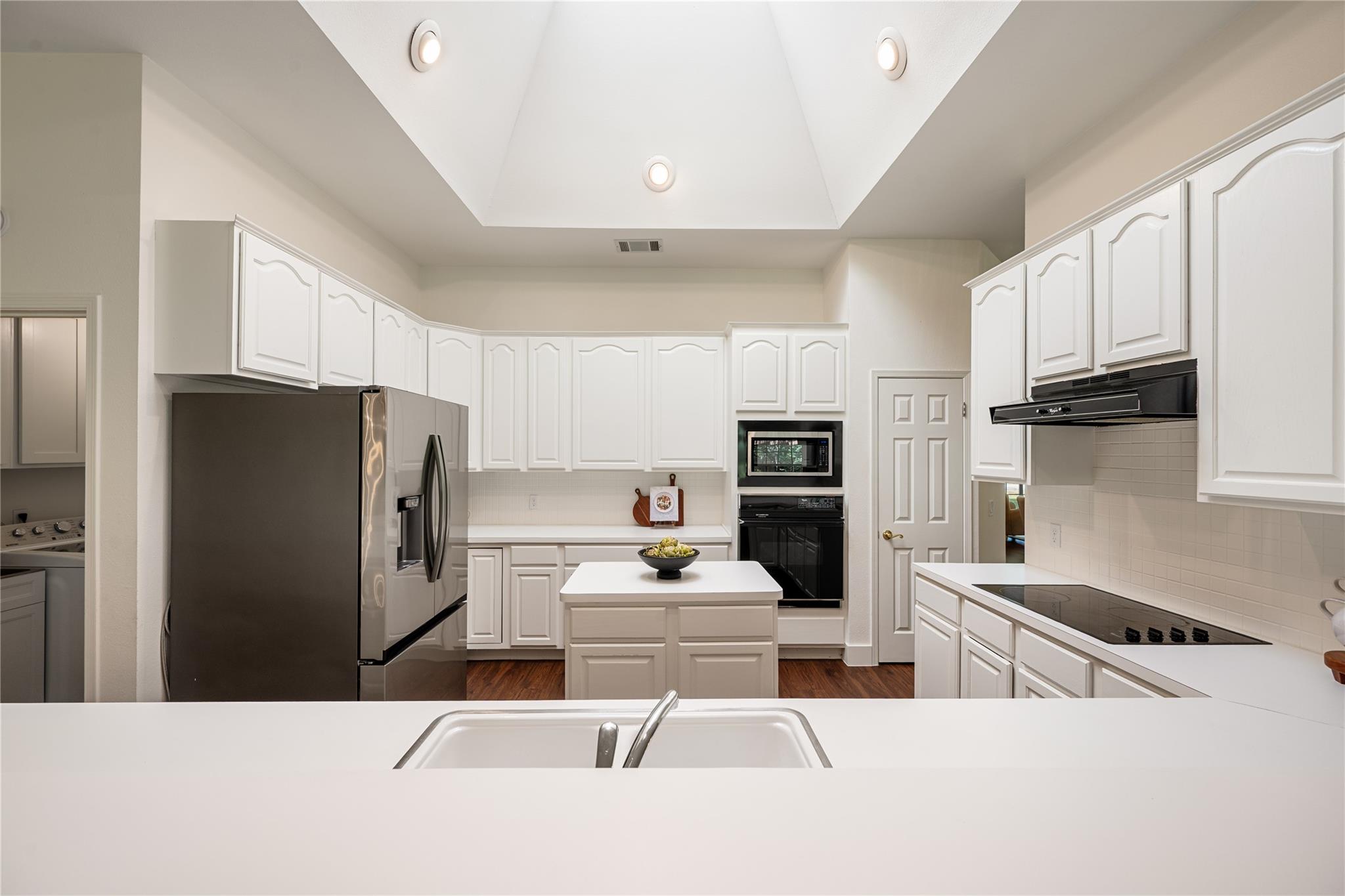 3501 Corner Brook Cv Property Photo 12