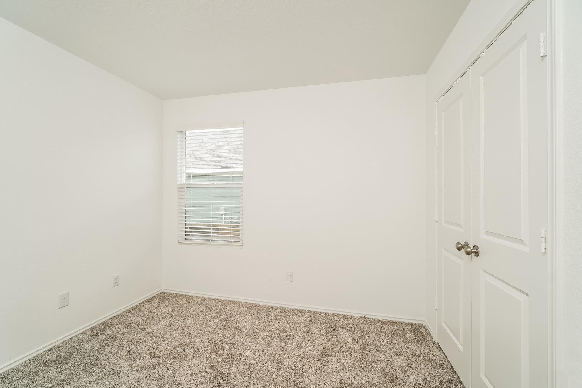 341 Madrid St Property Photo 19