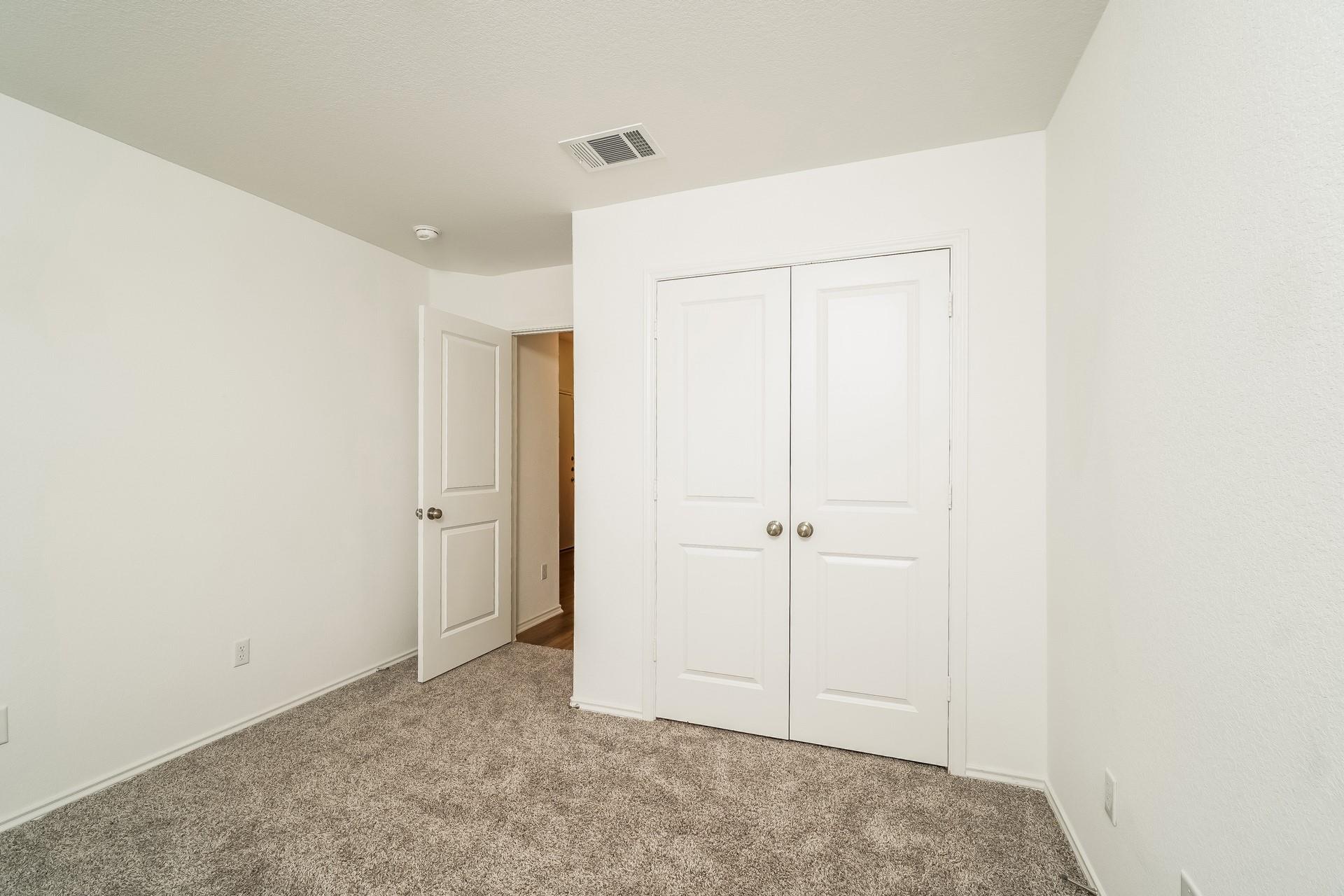341 Madrid St Property Photo 22