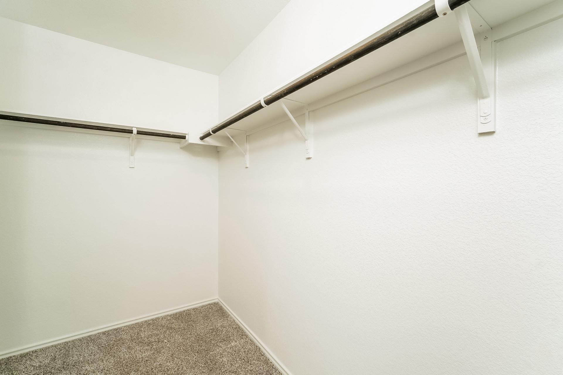 341 Madrid St Property Photo 24