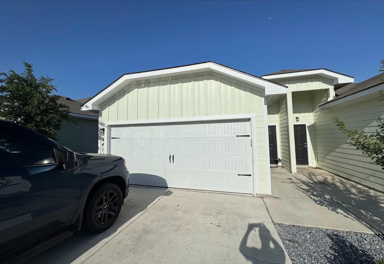 3414 Scott Cir Property Photo 1