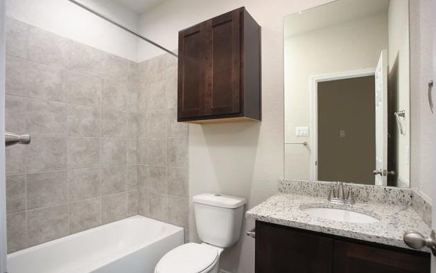 3414 Scott Cir Property Photo 8
