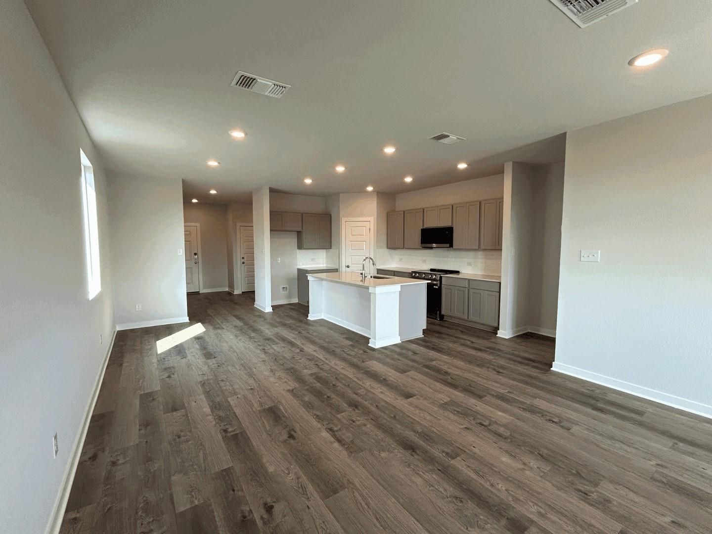 256 Firefox Way Property Photo 5