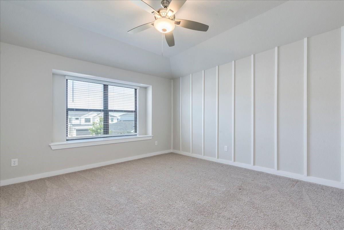 496 Fieldwood Dr #b Property Photo 14