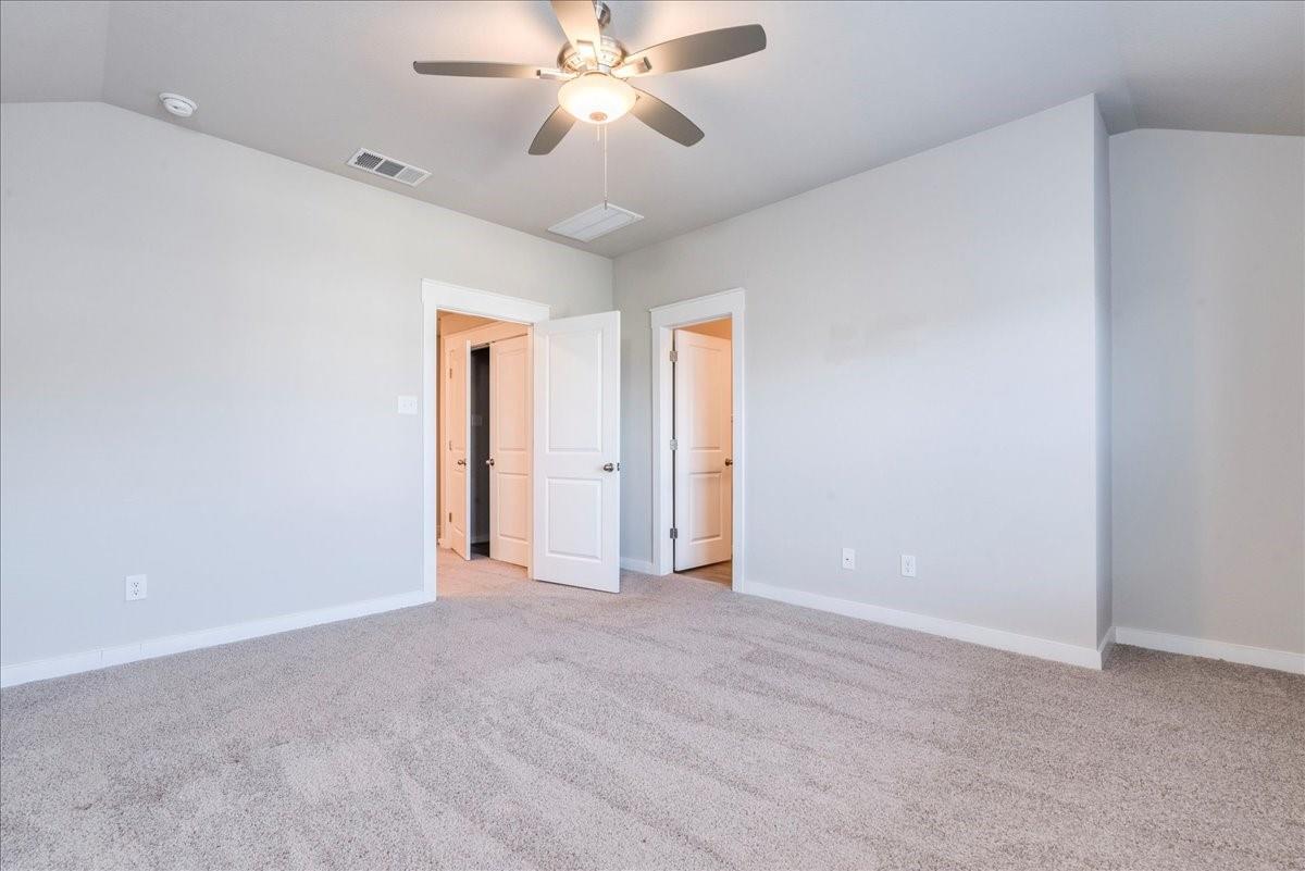 496 Fieldwood Dr #b Property Photo 15