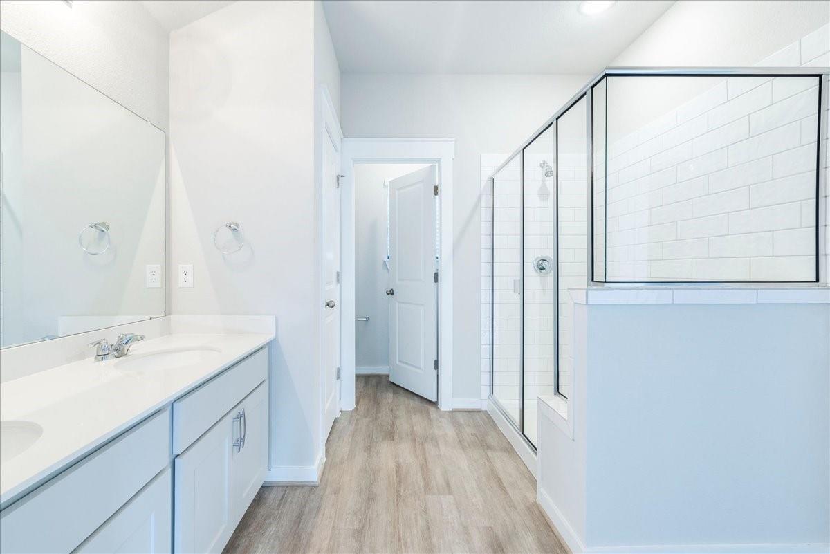 496 Fieldwood Dr #b Property Photo 16