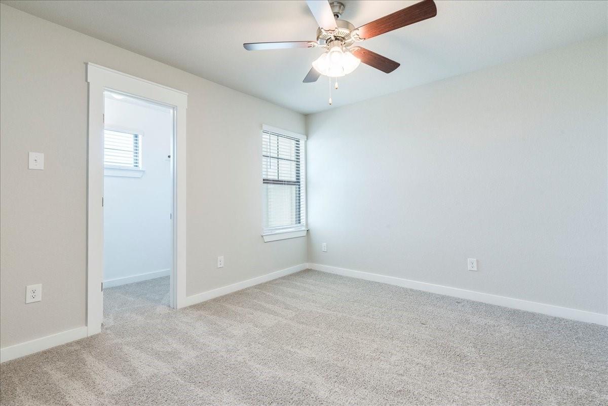 496 Fieldwood Dr #b Property Photo 19