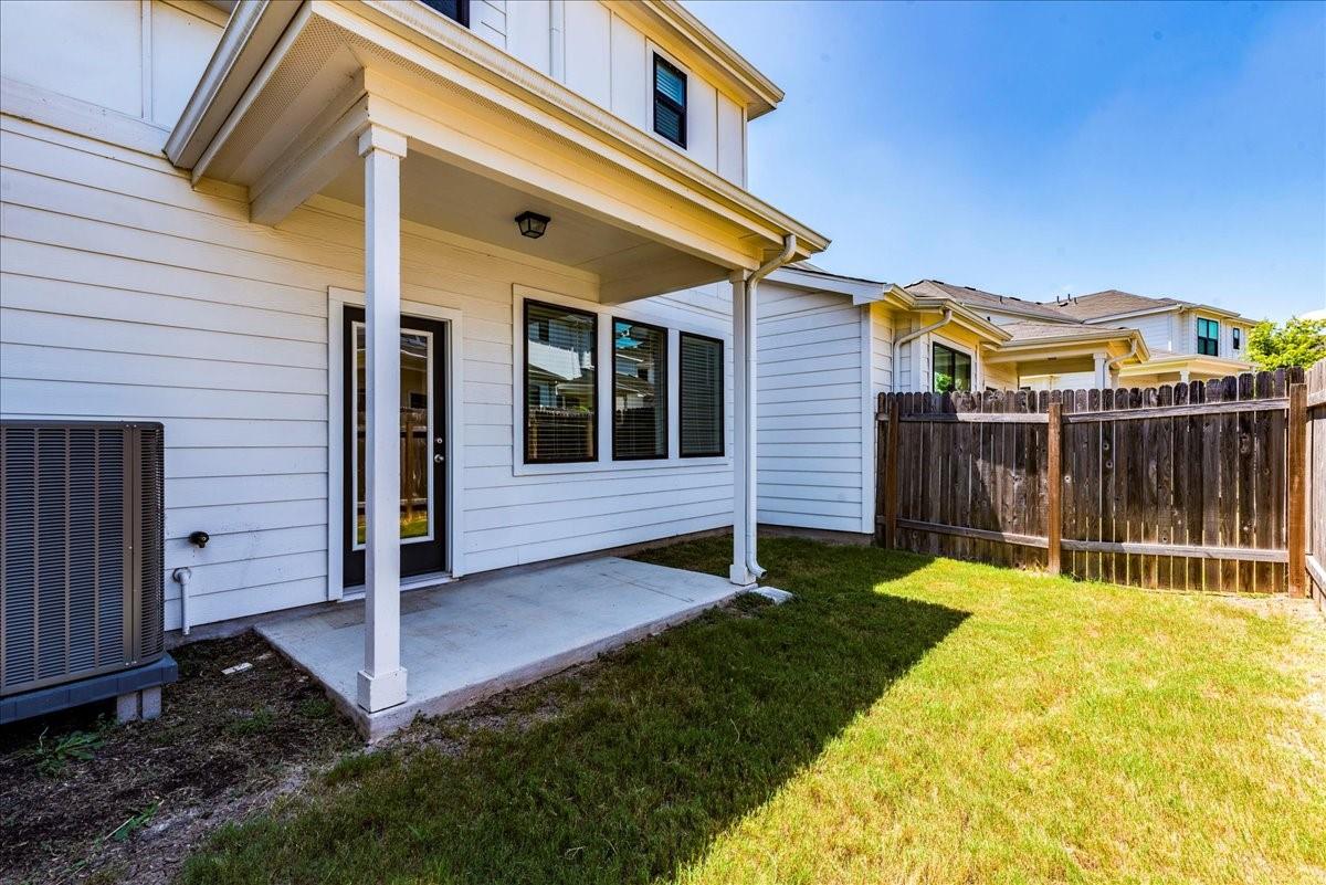 496 Fieldwood Dr #b Property Photo 24