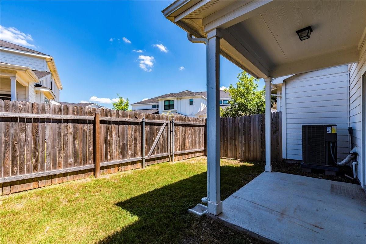 496 Fieldwood Dr #b Property Photo 26