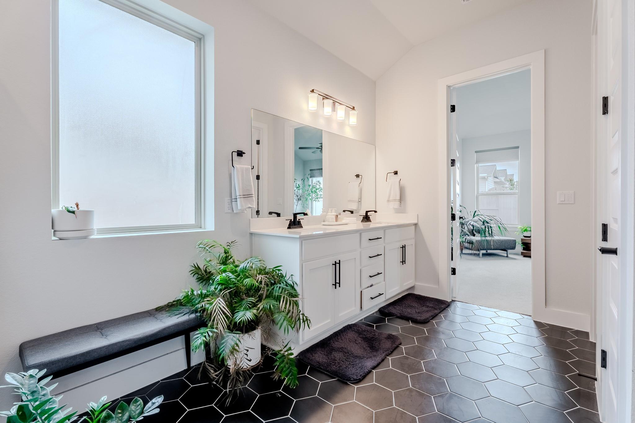 8109 Edmondson Bnd Property Photo 14