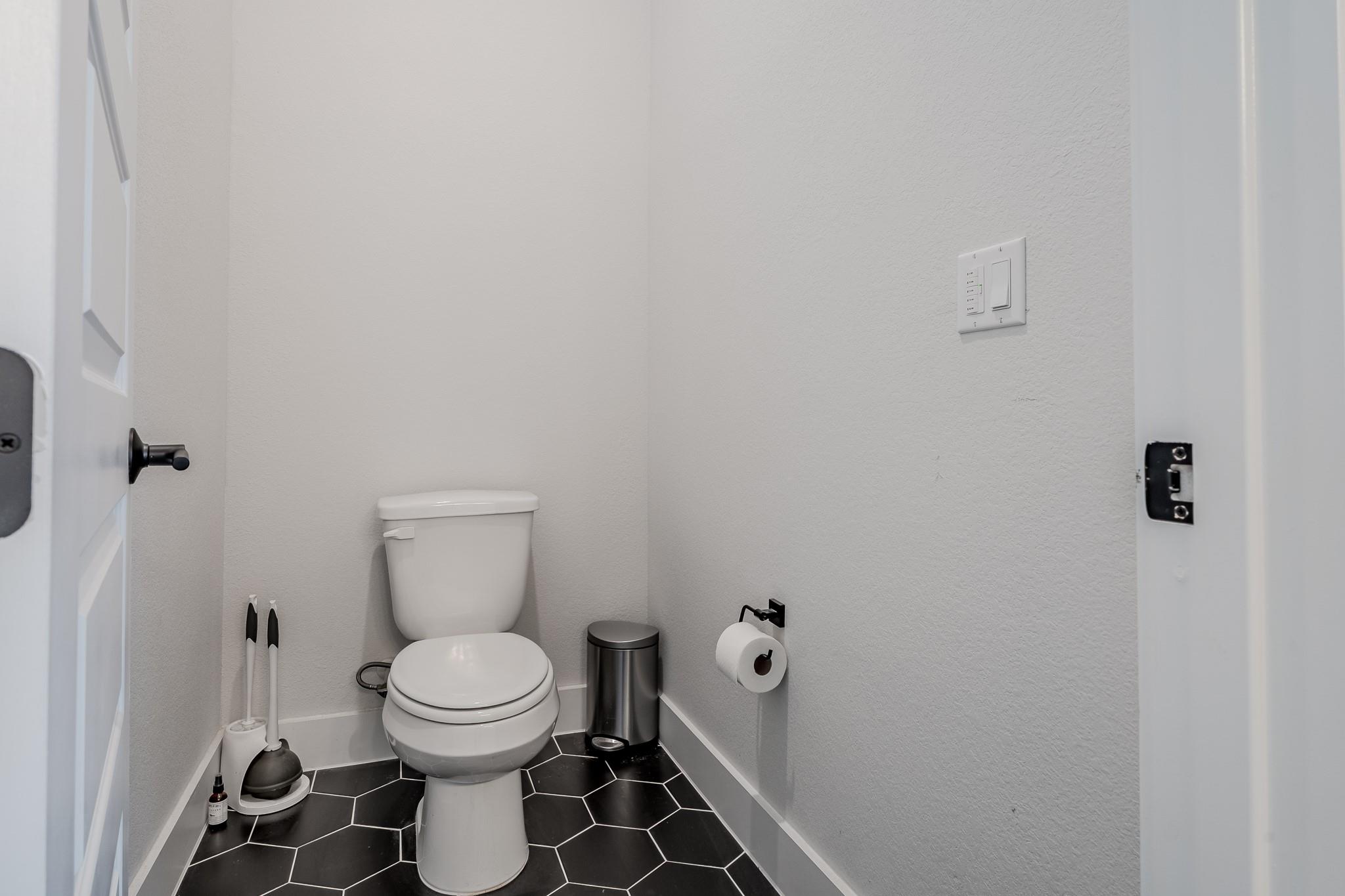 8109 Edmondson Bnd Property Photo 17