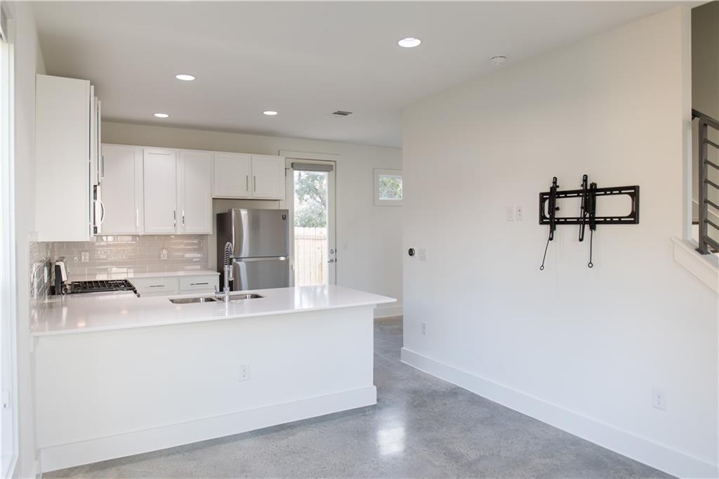3415 Dalton St #b Property Photo 5
