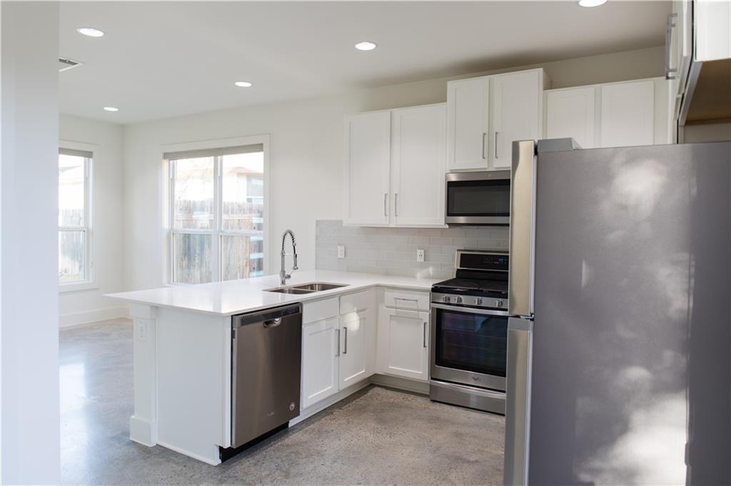 3415 Dalton St #b Property Photo 6