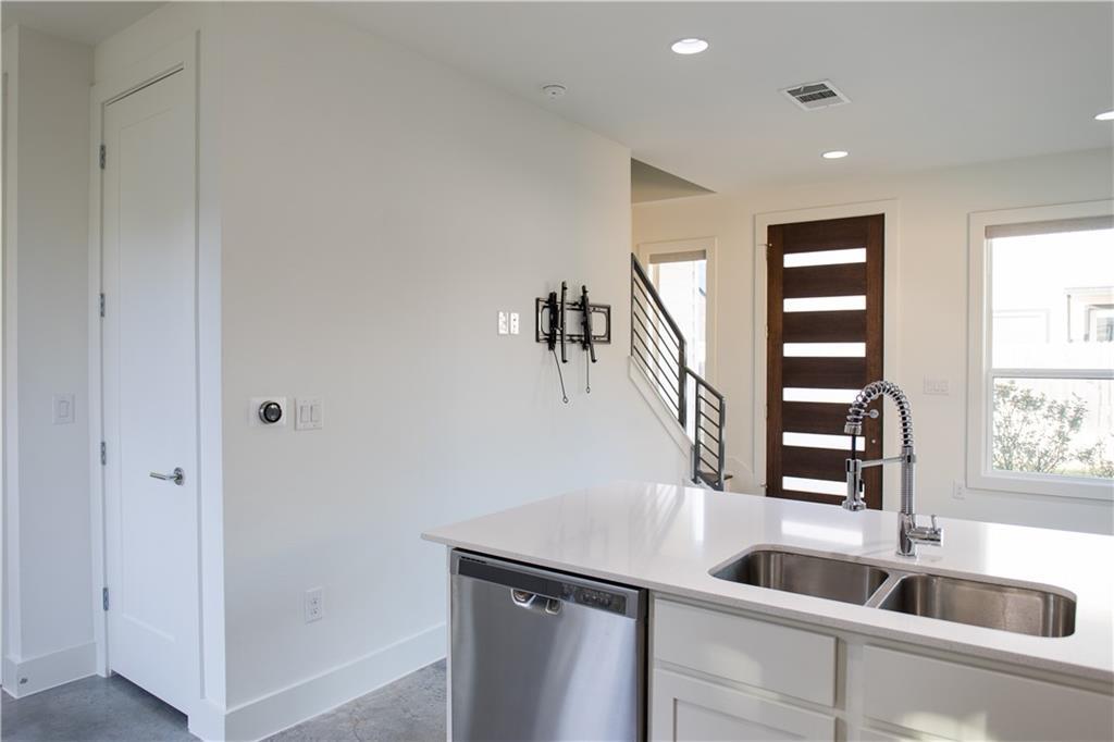 3415 Dalton St #b Property Photo 9