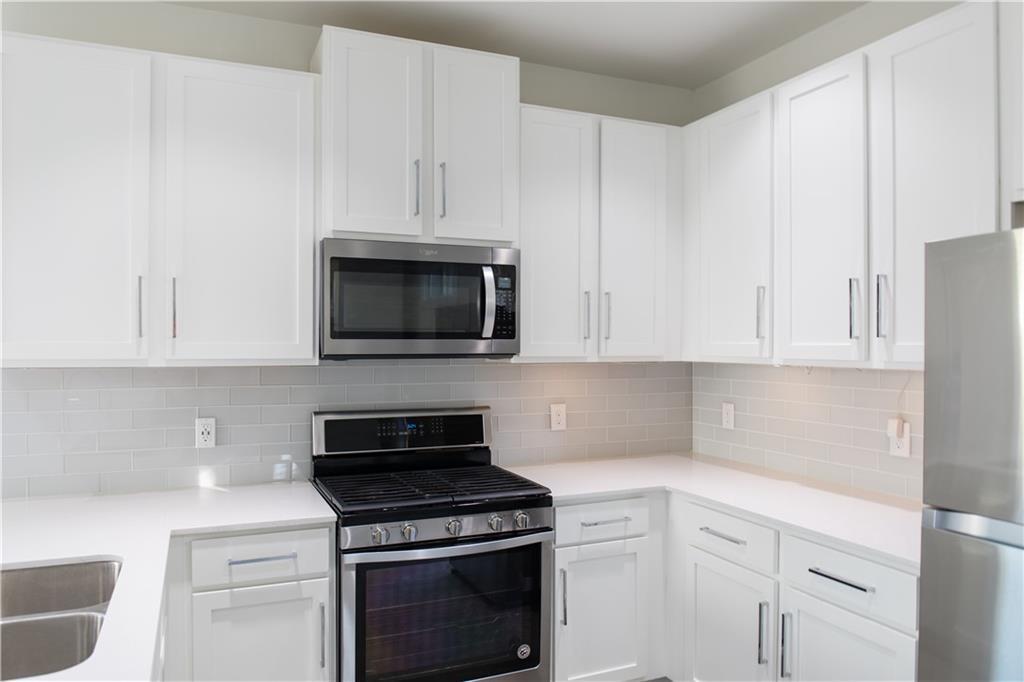 3415 Dalton St #b Property Photo 12