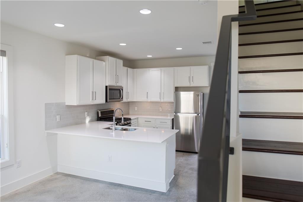 3415 Dalton St #b Property Photo 17