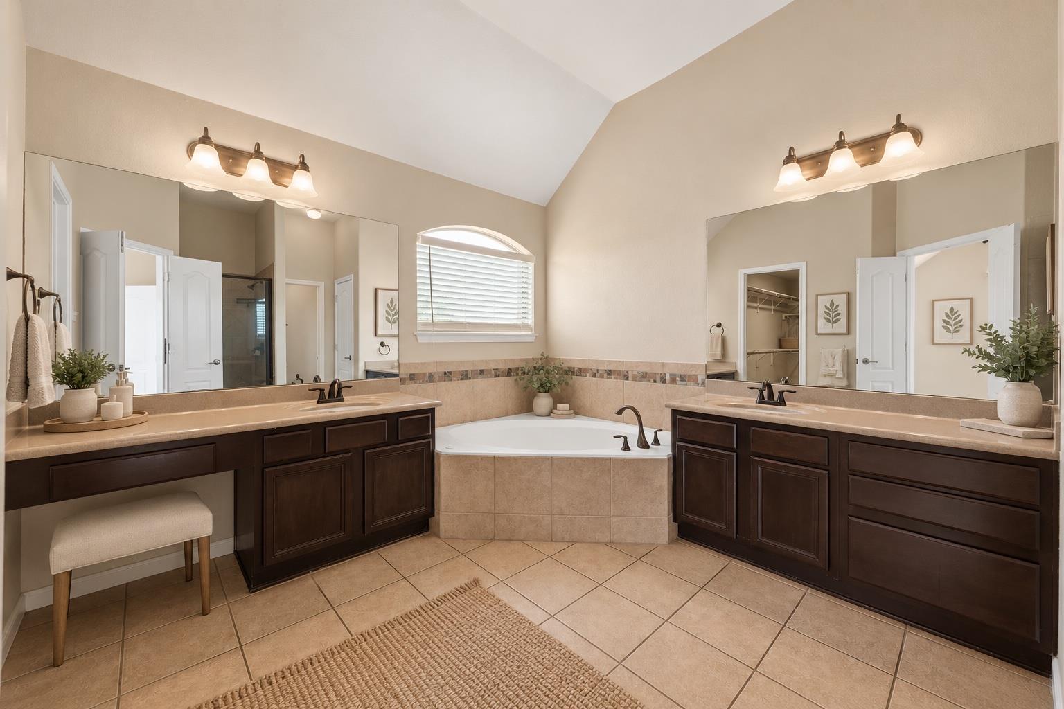 20101 Chayton Cir Property Photo 9