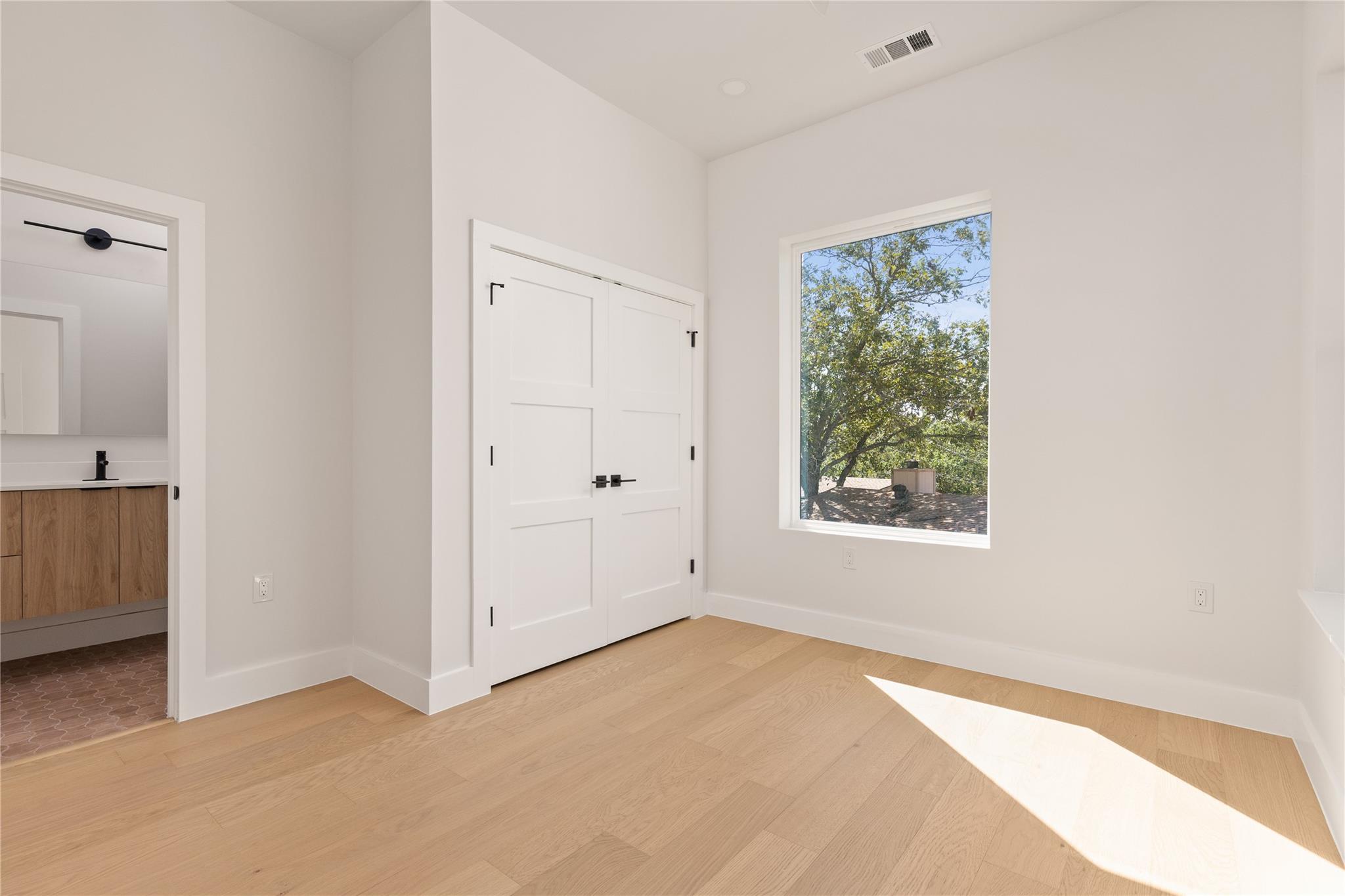 4907 Majestic Dr #1 Property Photo 27