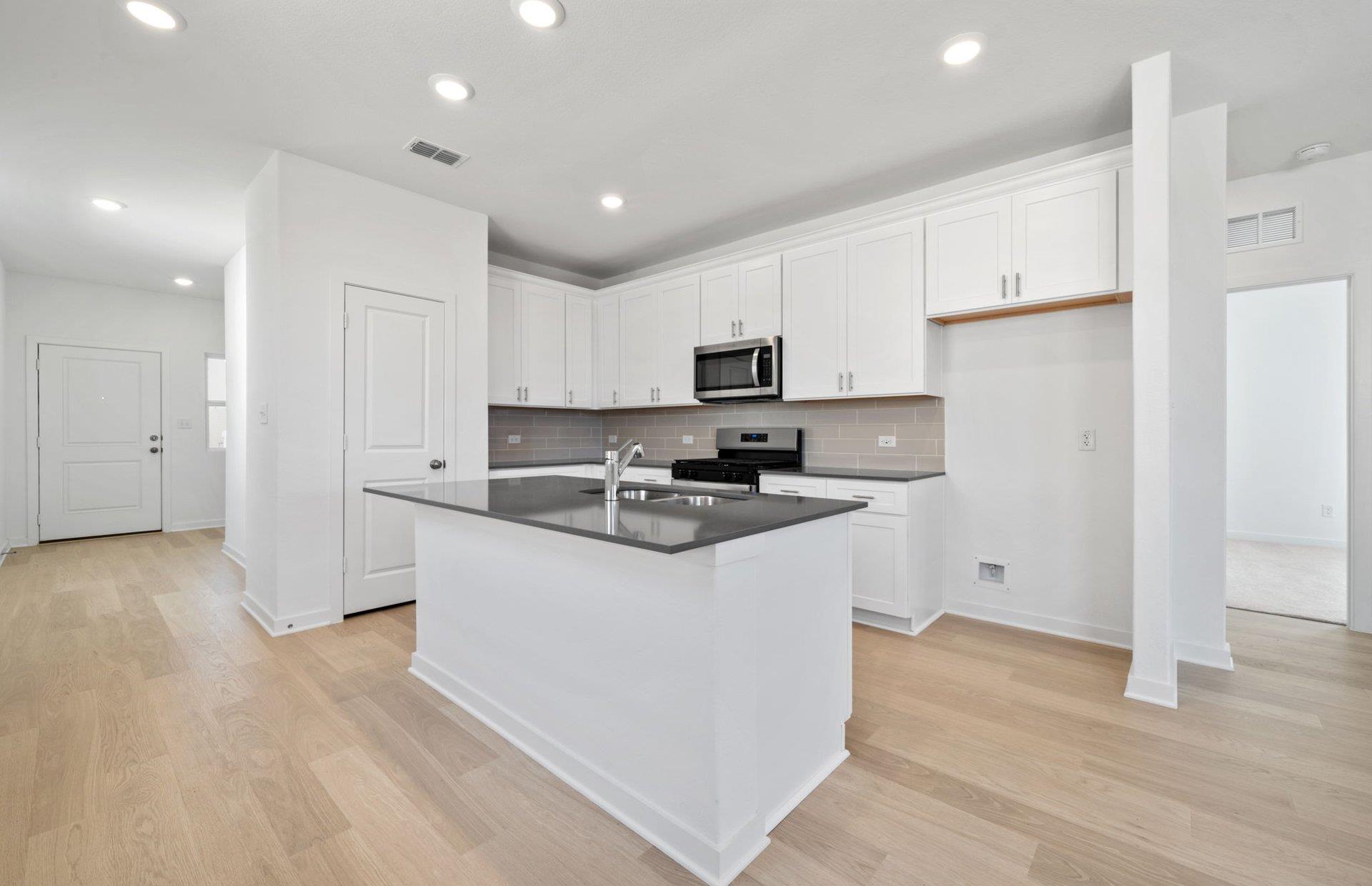 728 Rubber Tree Way Property Photo 3