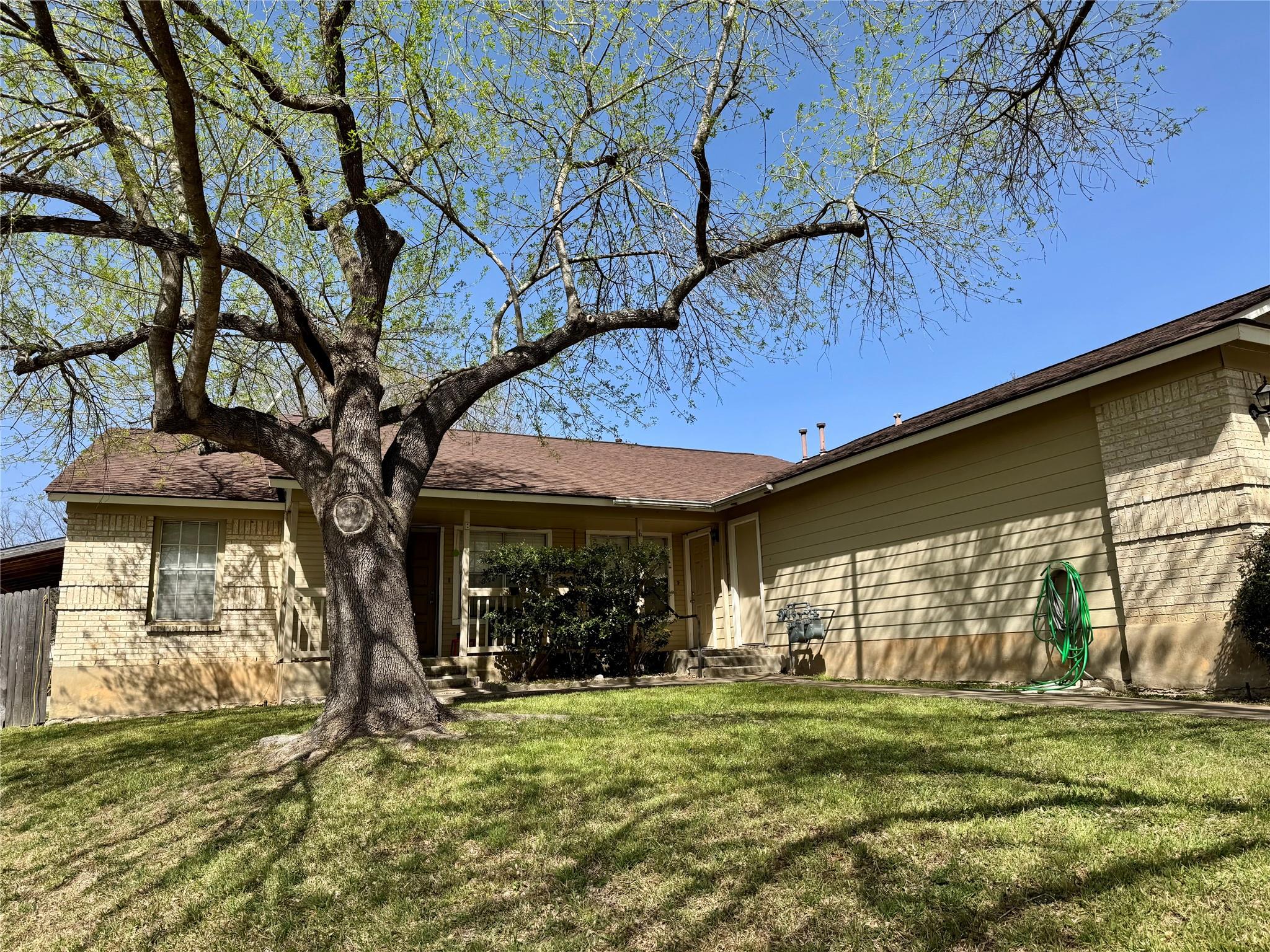 7902 Ibis Cv #a Property Photo 2