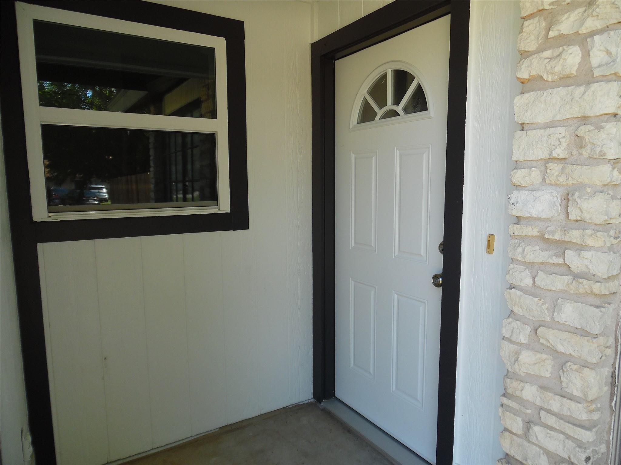 7400 Dixie Dr #b Property Photo 3