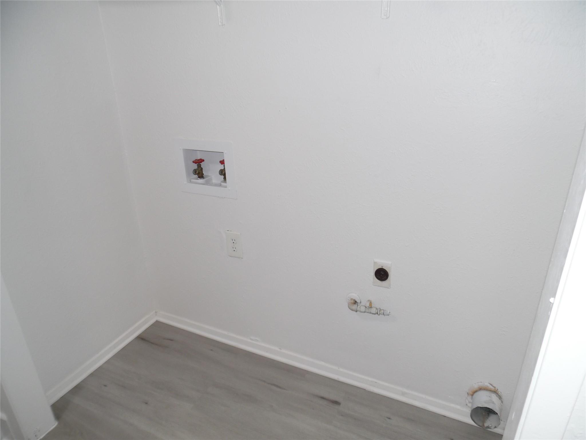 7400 Dixie Dr #b Property Photo 11