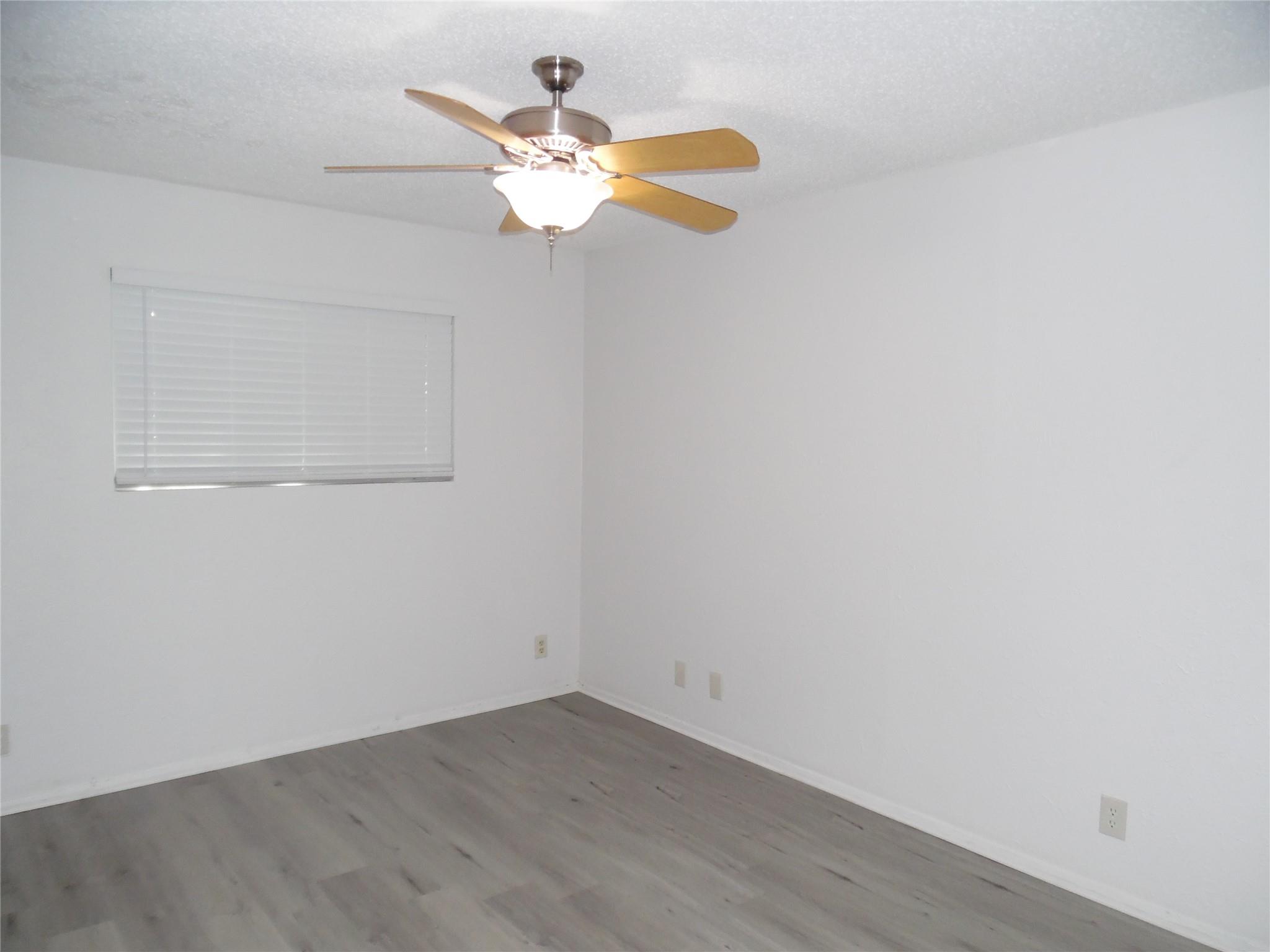 7400 Dixie Dr #b Property Photo 12